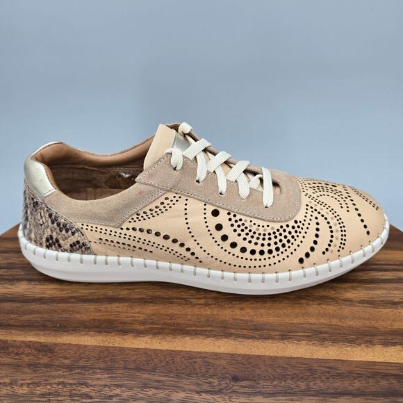 Spring Step Shoes Womens 9 40 Beige Leather Laser Cut Low Top Comfort Sneakers - Picture 1 of 8